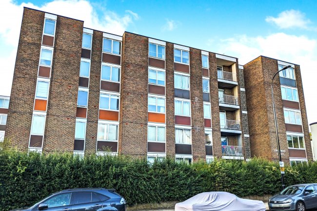 7 Dinerman Court, 38-42 Boundary Road, St John's Wood, London, NW8 0HQ 8