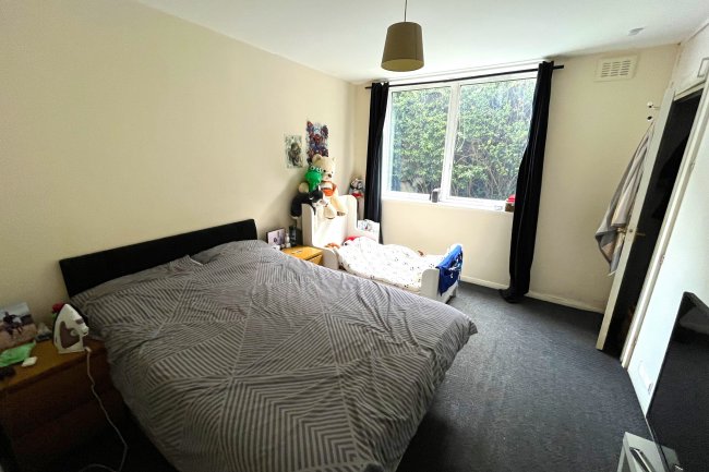 7 Dinerman Court, 38-42 Boundary Road, St John's Wood, London, NW8 0HQ 8