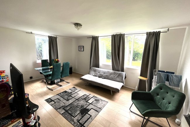 7 Dinerman Court, 38-42 Boundary Road, St John's Wood, London, NW8 0HQ 8