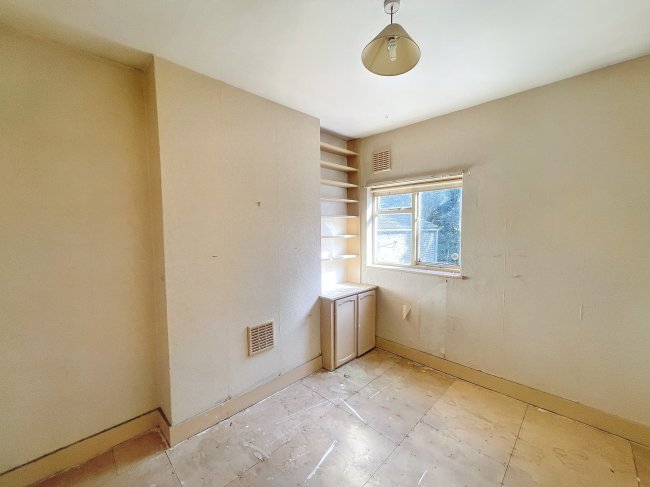 37 Priolo Road, Charlton, London, SE7 7PU 7