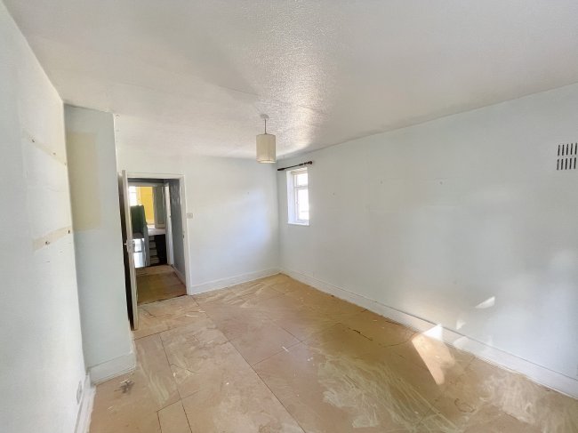 37 Priolo Road, Charlton, London, SE7 7PU 7