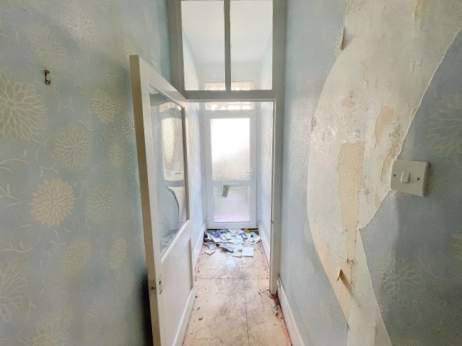 37 Priolo Road, Charlton, London, SE7 7PU 7