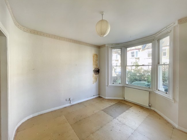 37 Priolo Road, Charlton, London, SE7 7PU 7