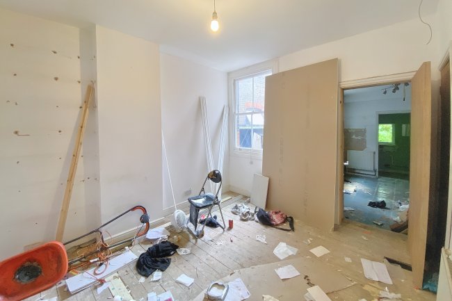 43 Arthur Street, Luton, Bedfordshire, LU1 3SG 6