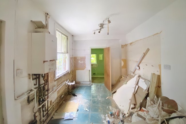 43 Arthur Street, Luton, Bedfordshire, LU1 3SG 6