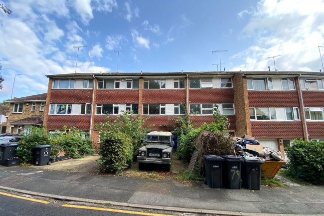 77 Falconers Road, Luton, Bedfordshire, LU2 9ET 7