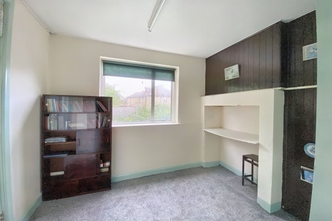 37 Holwell Place, Pinner, Middlesex, HA5 1DX 4