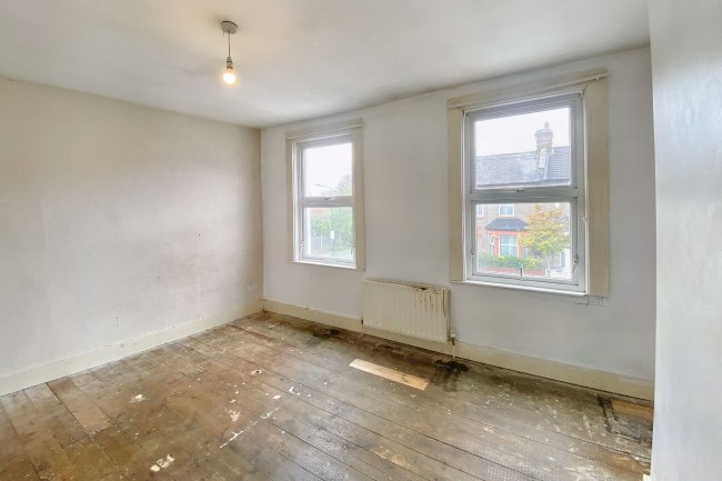 30 Stirling Road, Walthamstow, London, E17 6BT 8