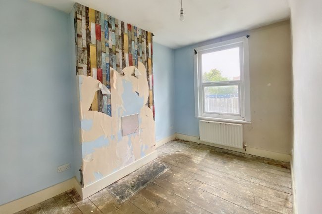 30 Stirling Road, Walthamstow, London, E17 6BT 8