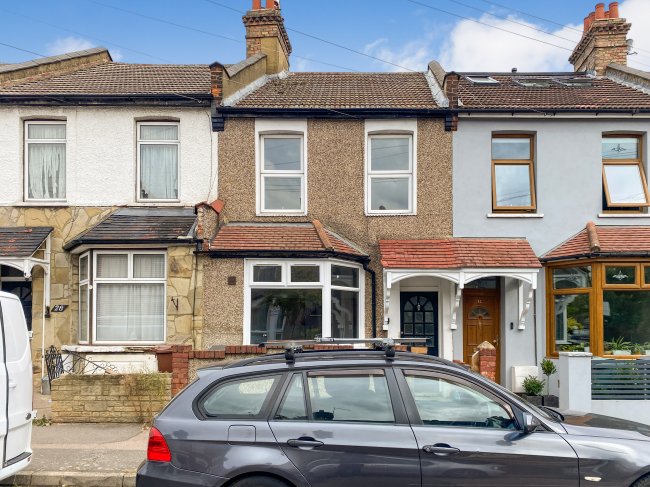 30 Stirling Road, Walthamstow, London, E17 6BT 8