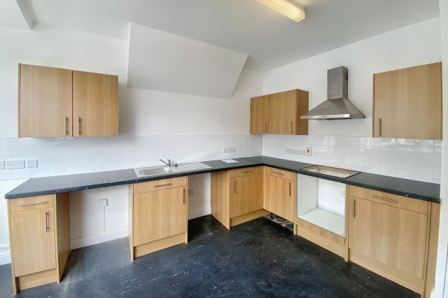 30 Stirling Road, Walthamstow, London, E17 6BT 8