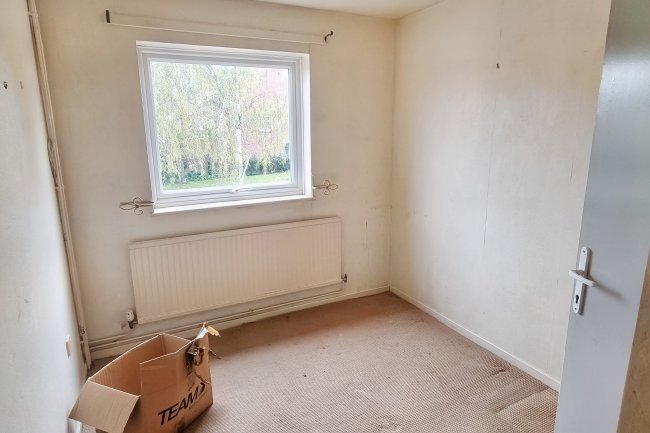 76 Organ Hall Road, Borehamwood, Hertfordshire, WD6 4TJ 5