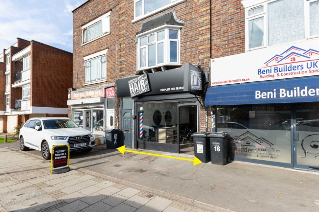 18 Whitchurch Lane, Edgware, HA8 6JZ 7