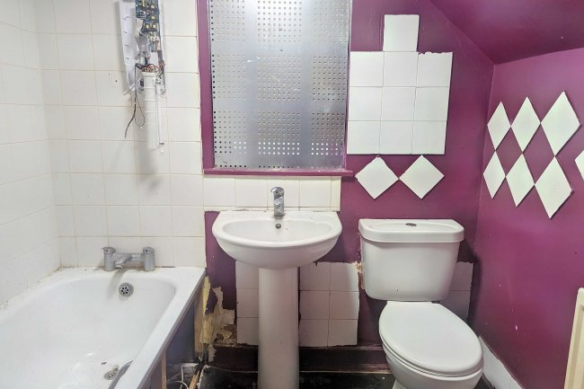 Flat B, 527 Chiswick High Road, Chiswick, London W4 3AY 5