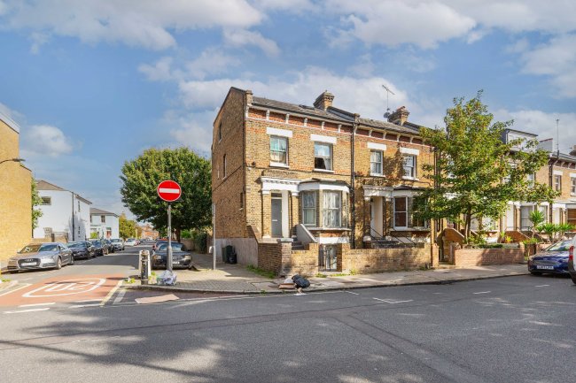 50 Coningham Road, Shepherd's Bush, London, W12 8BJ 2