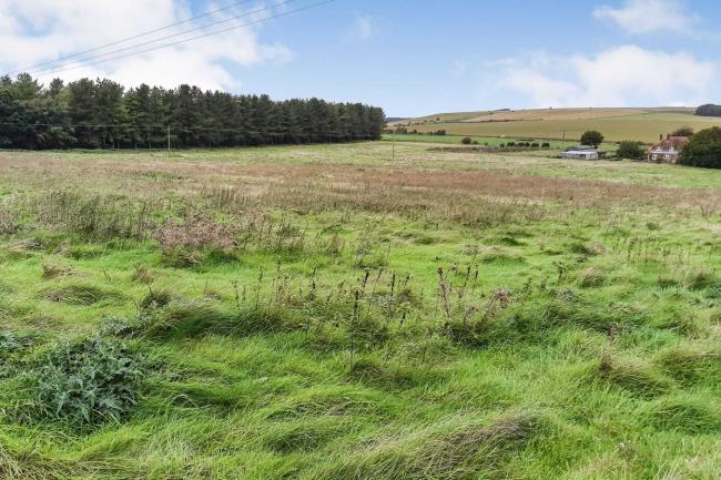 Land and buildings at Upper Lambourn, Berkshire, RG17 8RB (Known as Fognam Farm). 10