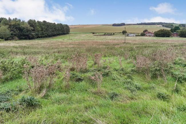 Land and buildings at Upper Lambourn, Berkshire, RG17 8RB (Known as Fognam Farm). 10