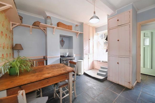 1 Bath Road Cottages, Bath Road, Hare Hatch, Reading, RG10 9SL 6