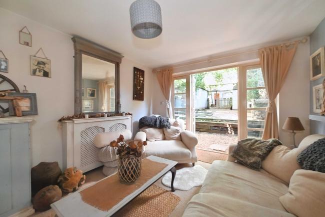 1 Bath Road Cottages, Bath Road, Hare Hatch, Reading, RG10 9SL 6