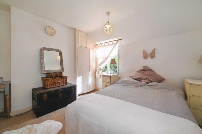 1 Bath Road Cottages, Bath Road, Hare Hatch, Reading, RG10 9SL 6