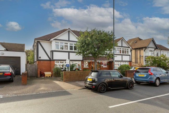 Kenton House, 70 Draycott Avenue, Kenton HA3 0BU 5