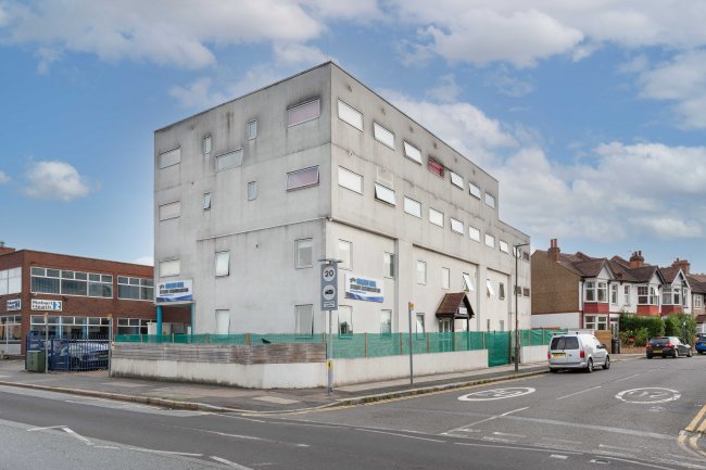 Malden Hall, 240 Burlington Rd, New Malden, KT3 4NN 4