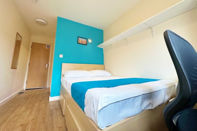 Malden Hall, 240 Burlington Rd, New Malden, KT3 4NN 4