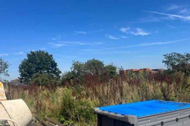 Land (former garages) site next to 29 and 24 Chipstead Road, Erith, DA8 3HT 10