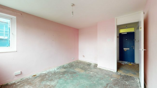 24 Couzens House, Weatherley Close, Bow, E3 4BG 10