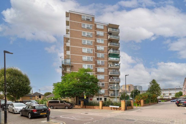 28 Colebrook House, Ellesmere Street, Poplar, E14 6LB 7