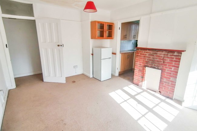 Coombe House, Langley Hill, Kings Langley,
WD4 9HG
 10