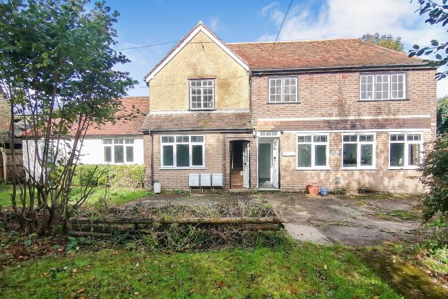 Coombe House, Langley Hill, Kings Langley,
WD4 9HG
 10