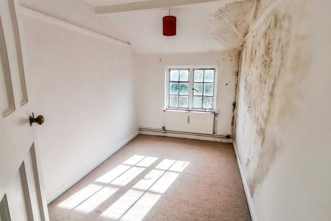 Coombe House, Langley Hill, Kings Langley,
WD4 9HG
 10