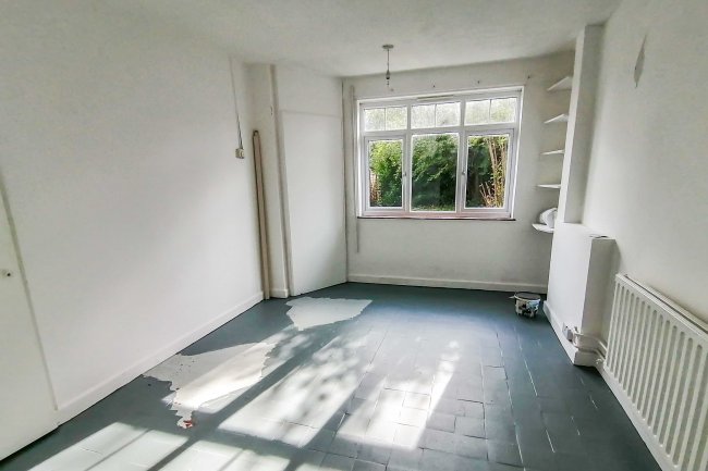 Coombe House, Langley Hill, Kings Langley,
WD4 9HG
 10