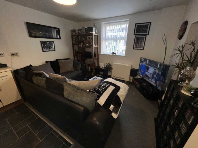 Flats 1-5, 77-79 Westbourne Road, Prenton, Birkenhead , CH43 4TF 10