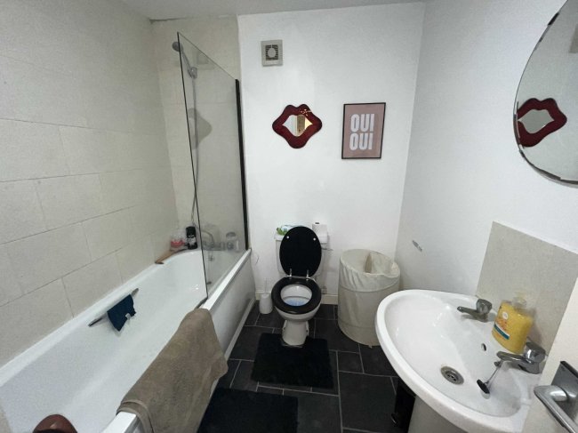 Flats 1-5, 77-79 Westbourne Road, Prenton, Birkenhead , CH43 4TF 10