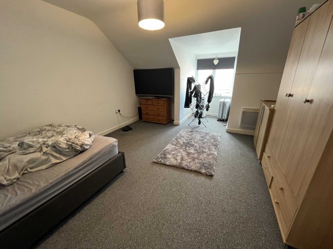 Flats 1-5, 77-79 Westbourne Road, Prenton, Birkenhead , CH43 4TF 10