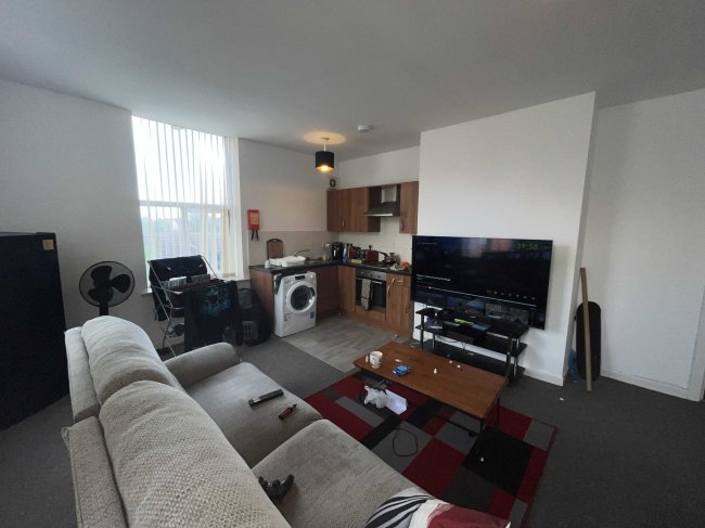 Flats 1-5, 77-79 Westbourne Road, Prenton, Birkenhead , CH43 4TF 10