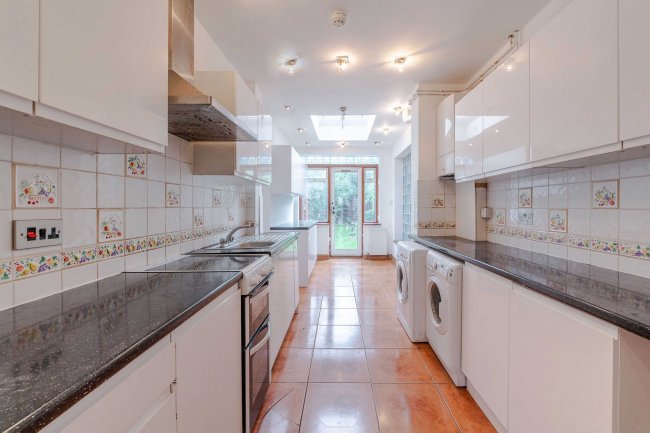 3 Sneyd Road, Cricklewood, London, NW2 6AL 7