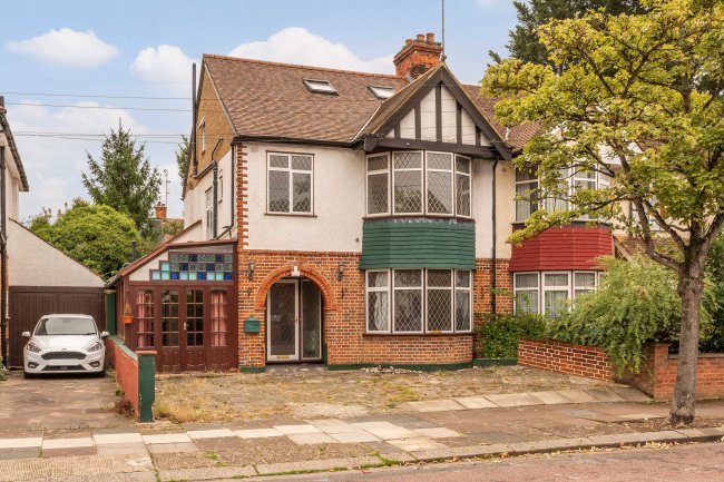 3 Sneyd Road, Cricklewood, London, NW2 6AL 7