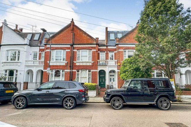 28 Bowerdean Street, Fulham, London SW6 3TW 5