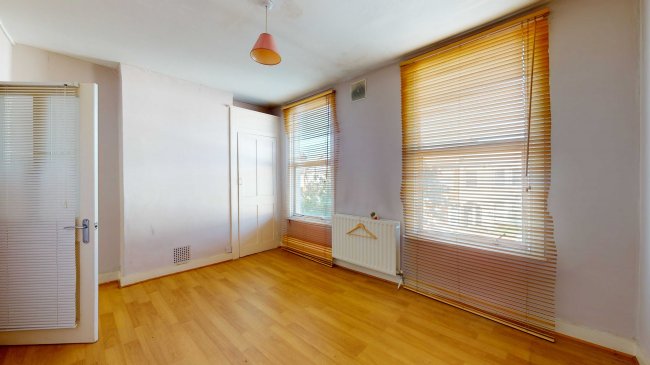 9 Fountain Road, Tooting, London, SW17 0HG 1