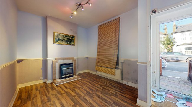 9 Fountain Road, Tooting, London, SW17 0HG 1