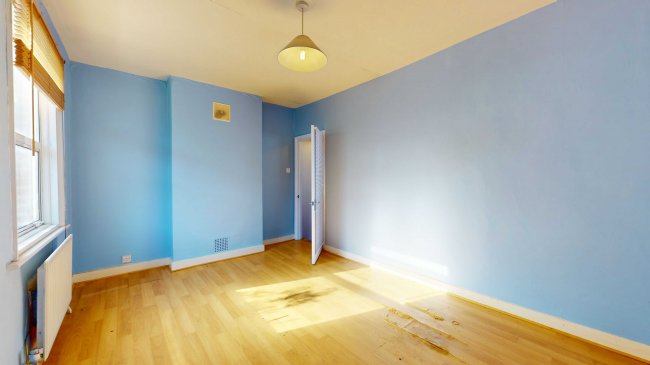 9 Fountain Road, Tooting, London, SW17 0HG 1