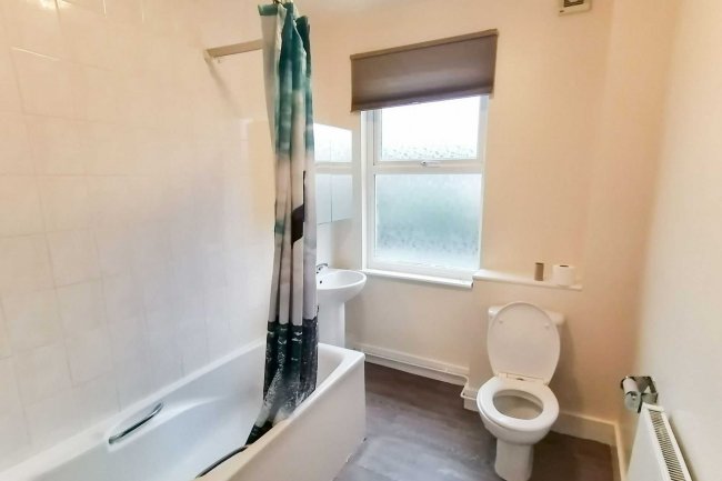 16 Hollies Road, Ealing, London W5 4UU 1