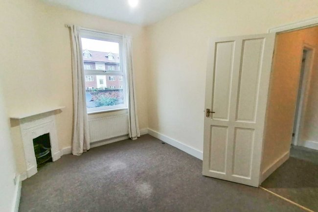 16 Hollies Road, Ealing, London W5 4UU 1