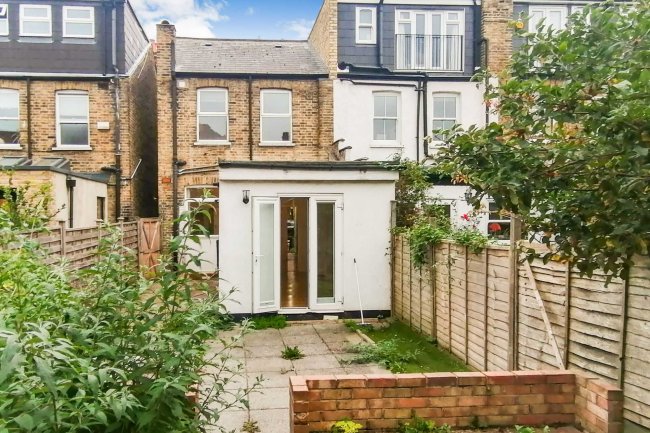 16 Hollies Road, Ealing, London W5 4UU 1