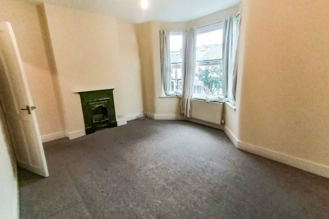 16 Hollies Road, Ealing, London W5 4UU 1