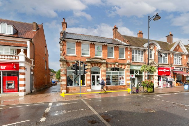 150 Fleet Road, Fleet, GU51 4BW 3