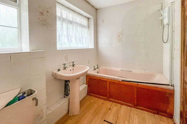 26 Glenmore Drive, Birmingham, West Midlands, B38 8YR 8